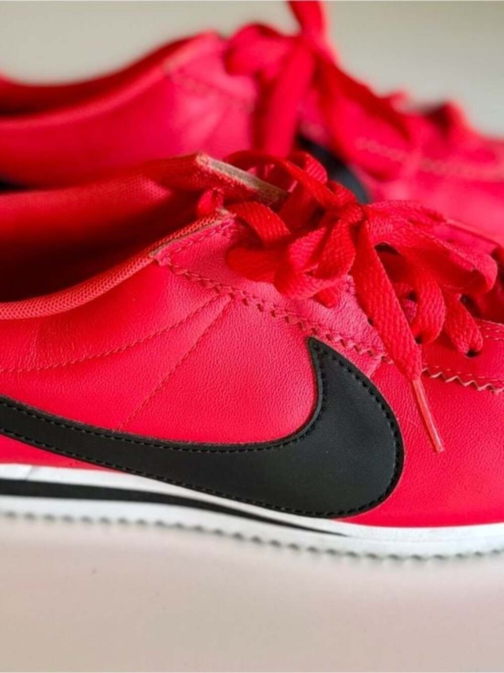 Nike Classic Cortez
Overbranding Red Orbit Sneakers with Black Swoosh US W7 US - Picture 2 of 8
